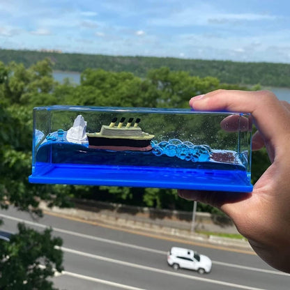 Liquid Wave Cruise Ship Decoration,Titanic,Cruise Ship, For Car Dashboard Decorative Showpiece
