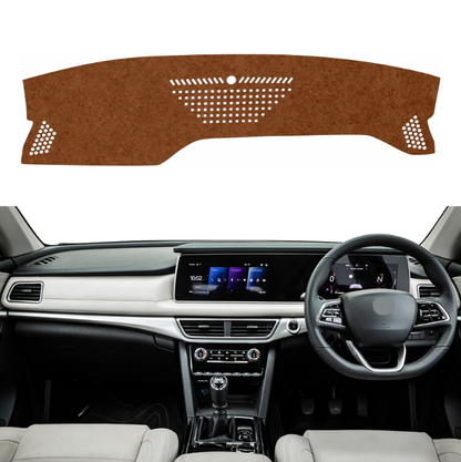Mahindra XUV700 2021 To 2026 Car Dashboard Mat (Brown)